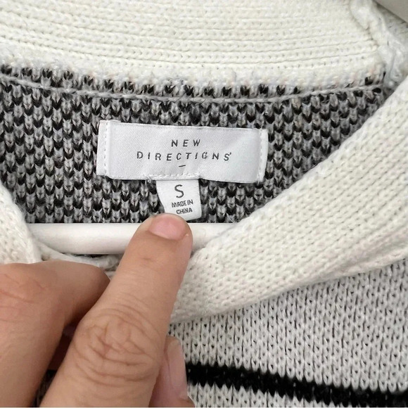 Plaid Windowpane Geometric Cozy Crewneck Preppy Casual Sweater - Picture 3 of 7